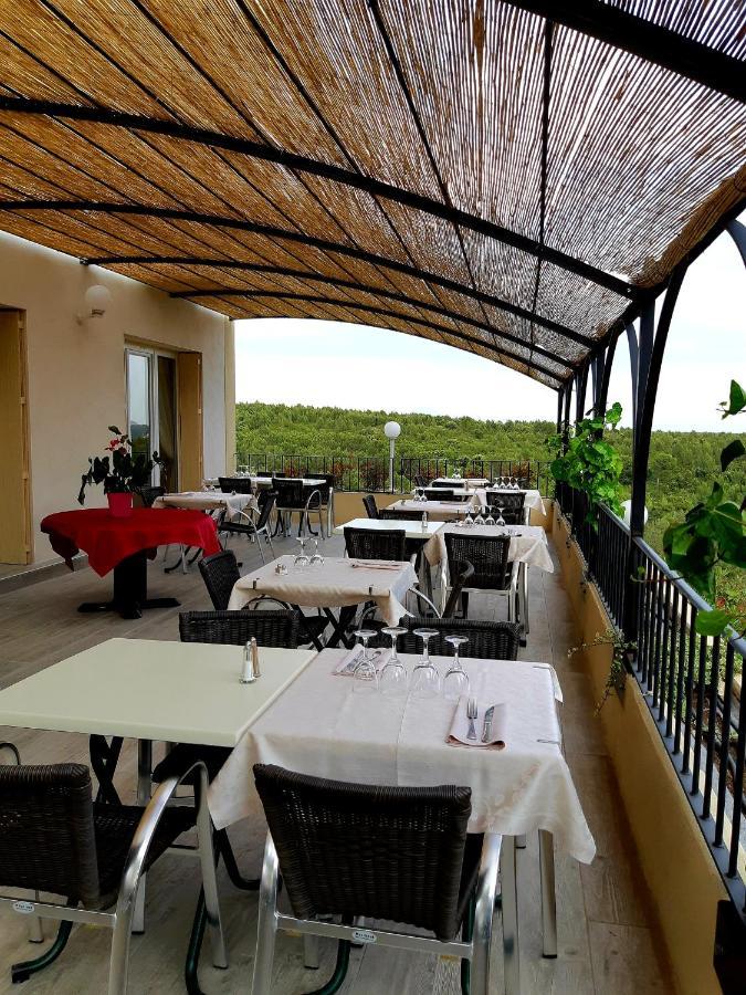 Hotel Le Valaurie Saint-Nazaire  المظهر الخارجي الصورة