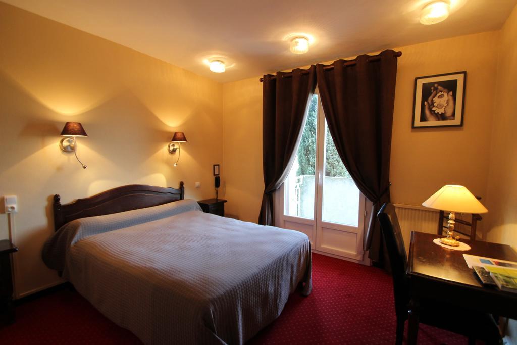 Hotel Le Valaurie Saint-Nazaire  المظهر الخارجي الصورة